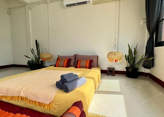 Apartment Baan Padseeew - Rooftop Riverview
