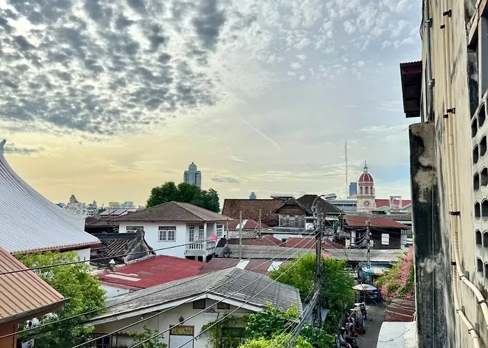 Baan Padseeew - Rooftop Riverview Apartment