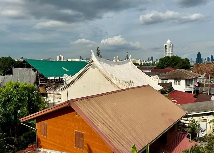 Baan Padseeew - Rooftop Riverview Apartment